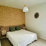 Sphinx Residences - Tempologis Memorial * Caen