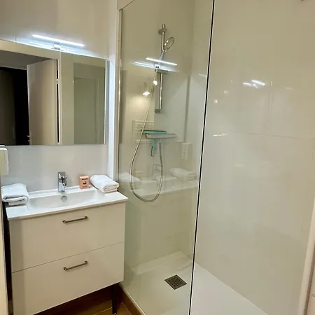 Sphinx Residences - Tempologis Memorial アパート カーン