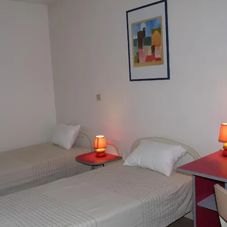 Sphinx Residences - Tempologis Memorial * カーン