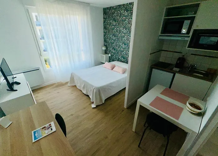 Apartment Sphinx Residences - Tempologis Memorial *